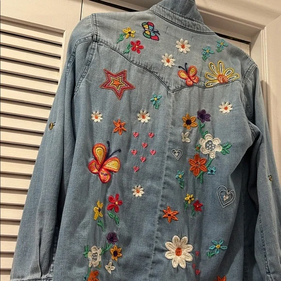 Billy T heavily Embroidered Denim Shirt. Flower power hippie vibe.  Small. - Picture 6 of 8